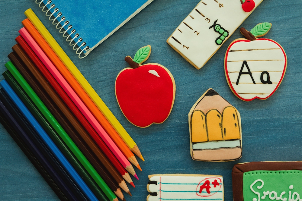 assets/imgs/pre-school/teaching-learning.webp